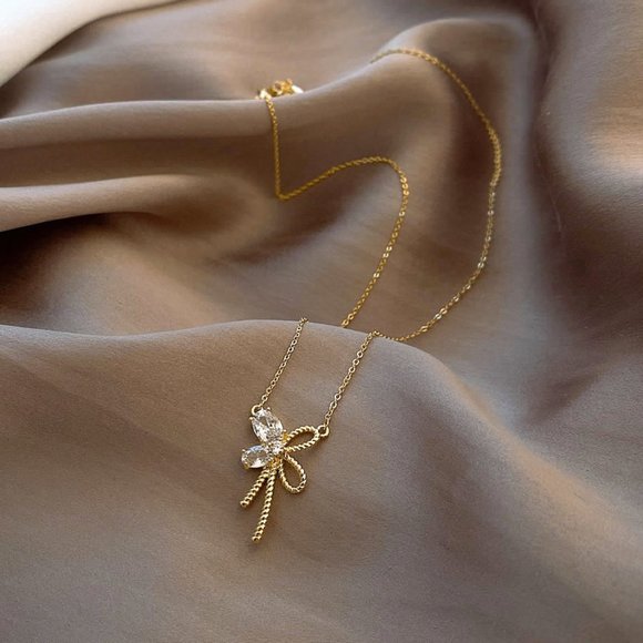 GOLICC Bow Necklace - Picture 7 of 9